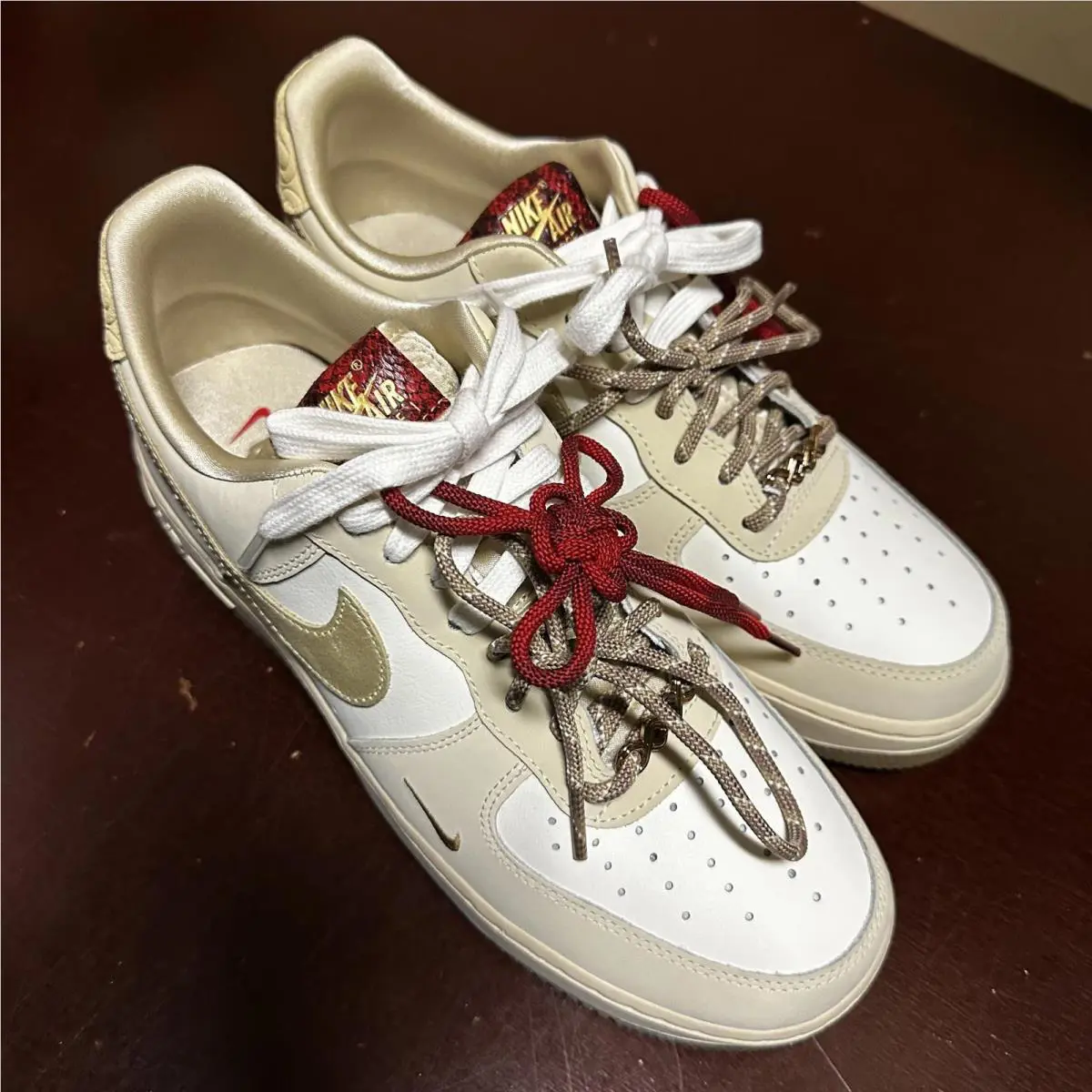 Nike shoes - Beige 0