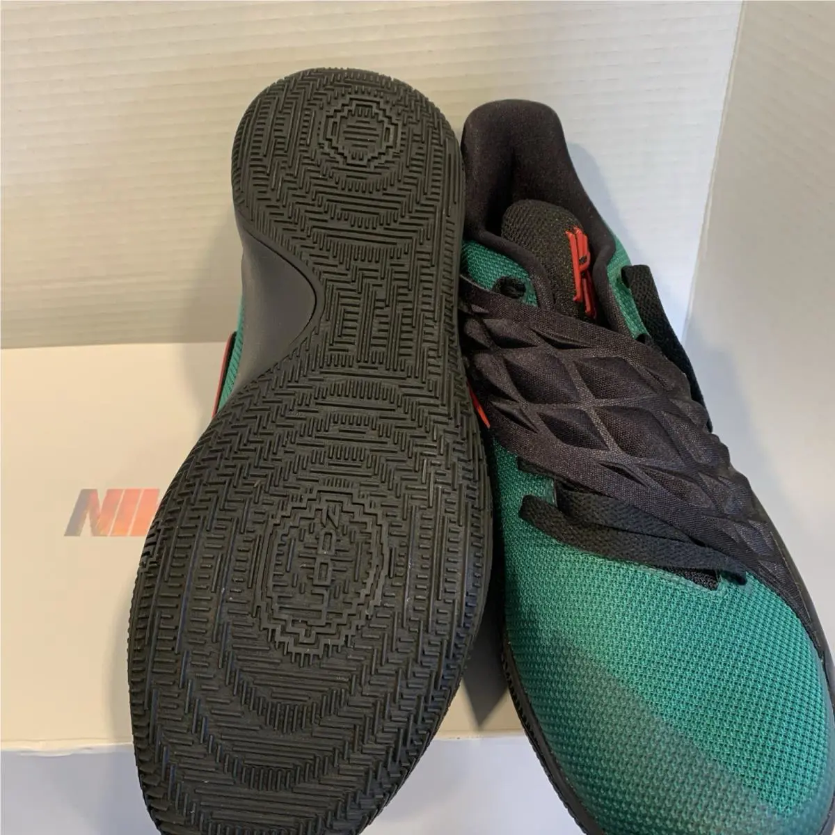 Nike shoes - Nike Kyrie Low - Kyrie Low - Red 5