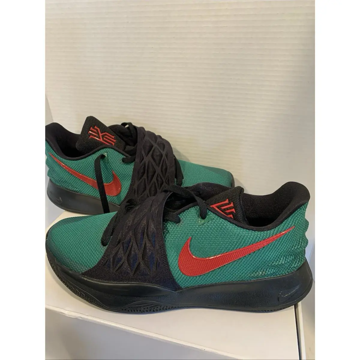 Nike shoes - Nike Kyrie Low - Kyrie Low - Red 0