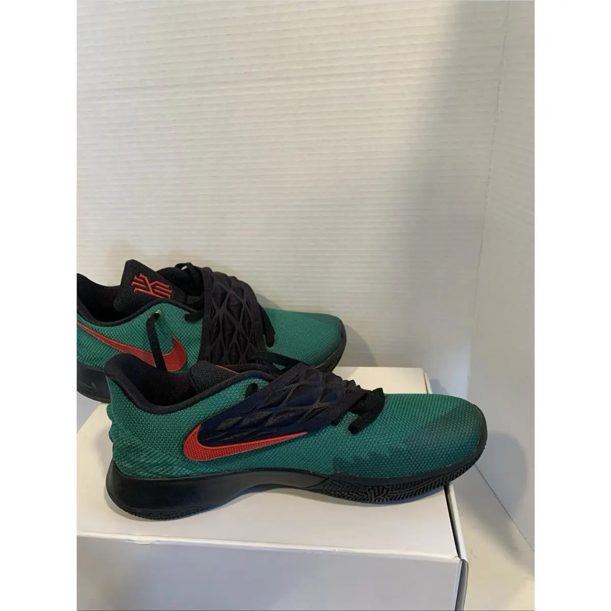 Nike shoes - Nike Kyrie Low - Kyrie Low - Red 1