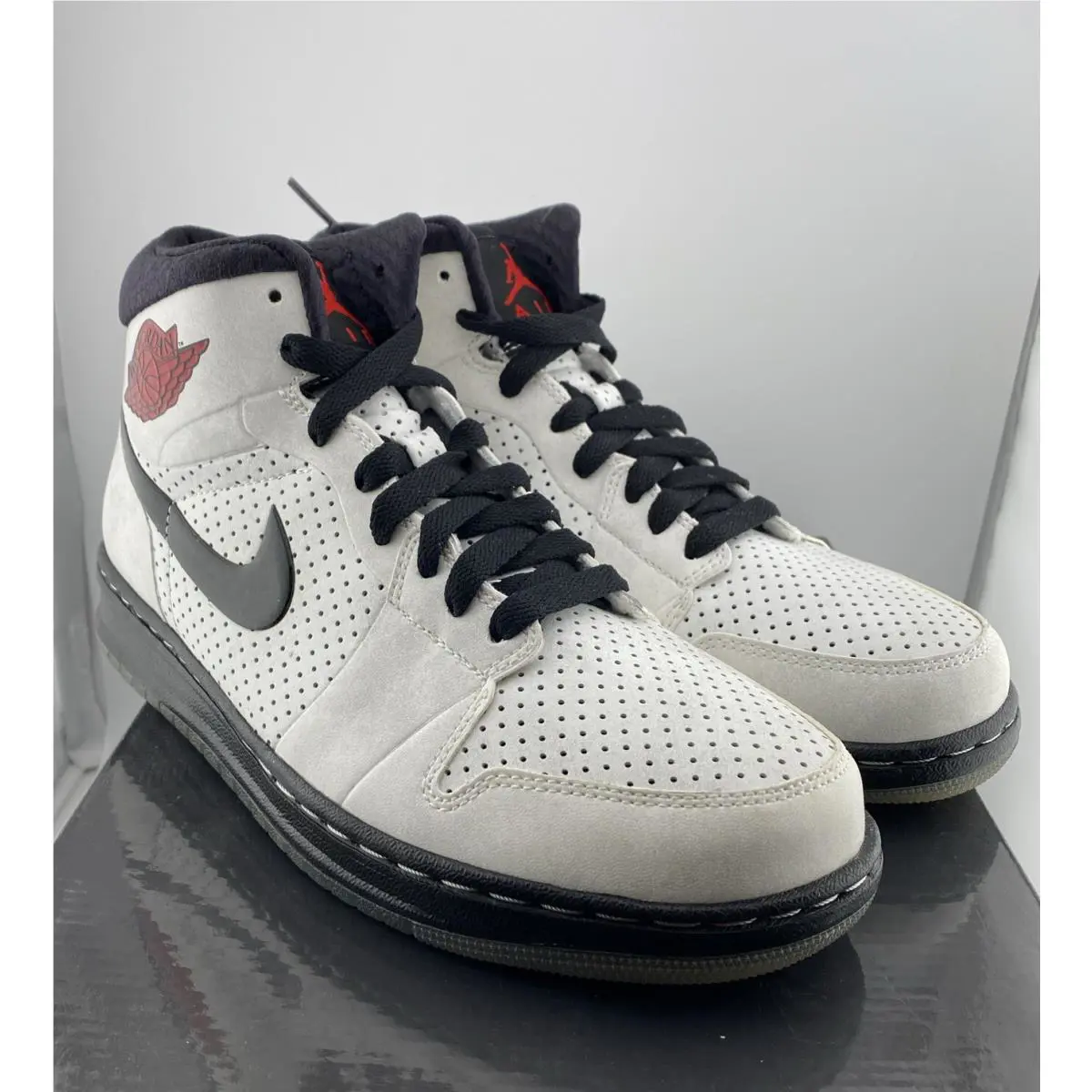 Nike shoes - Air Jordan 1 - Air - White (UPC: 0884500751866) 1