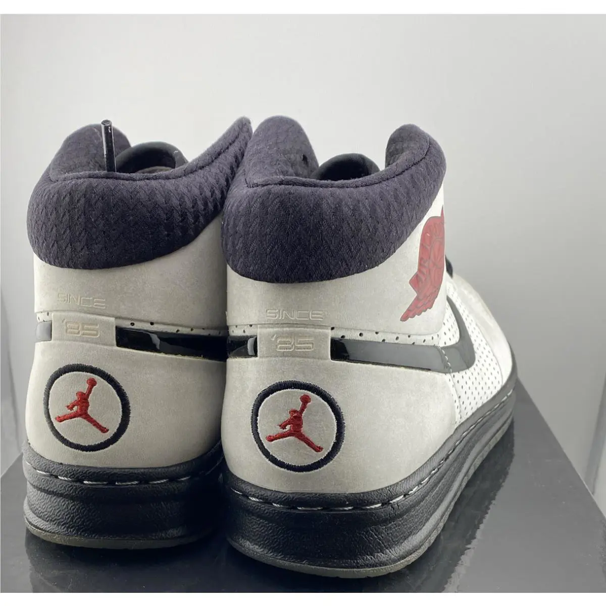 Nike shoes - Air Jordan 1 - Air - White (UPC: 0884500751866) 4