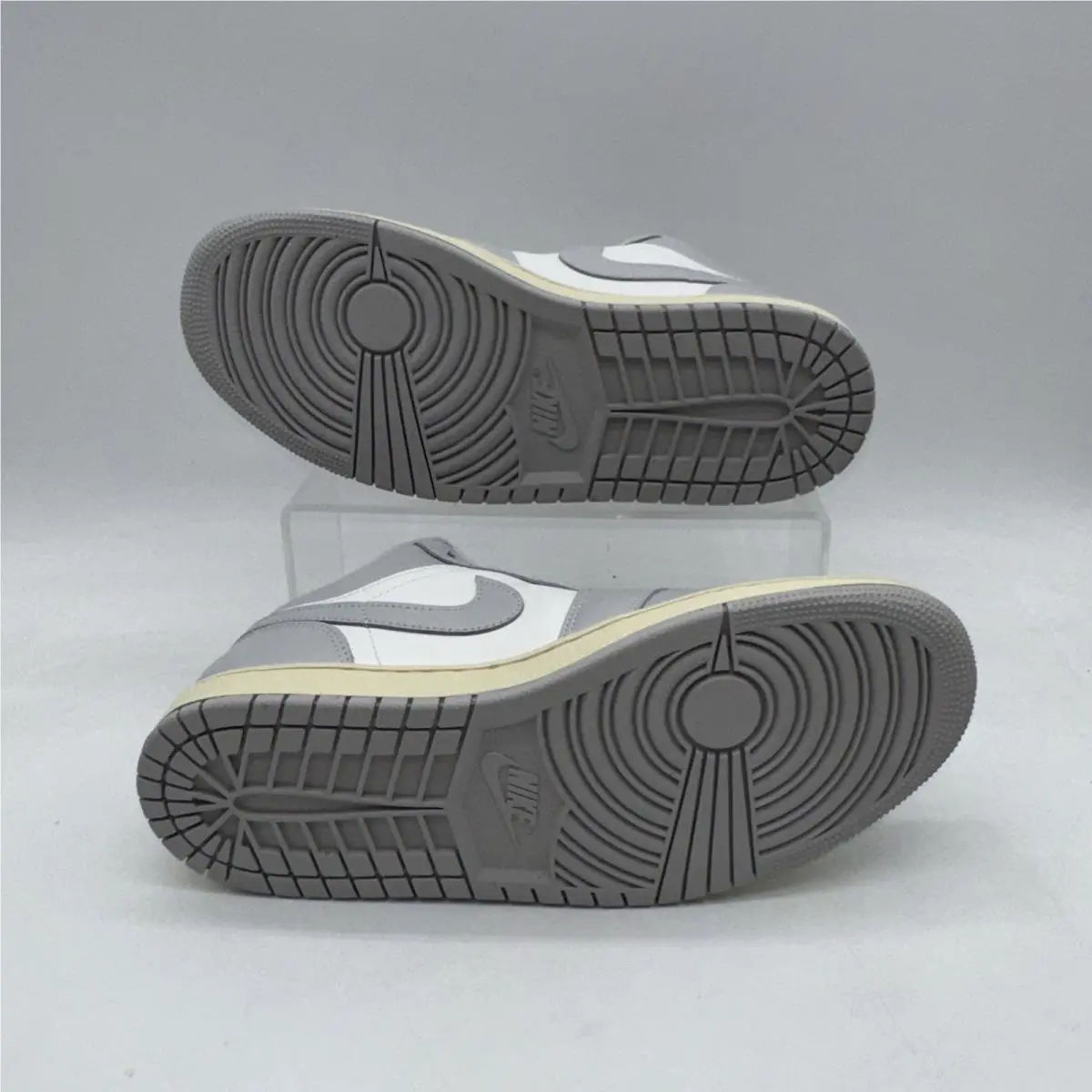 Nike shoes - Air Jordan 1 Low - Air Low - DC0774 103 - Gray 1