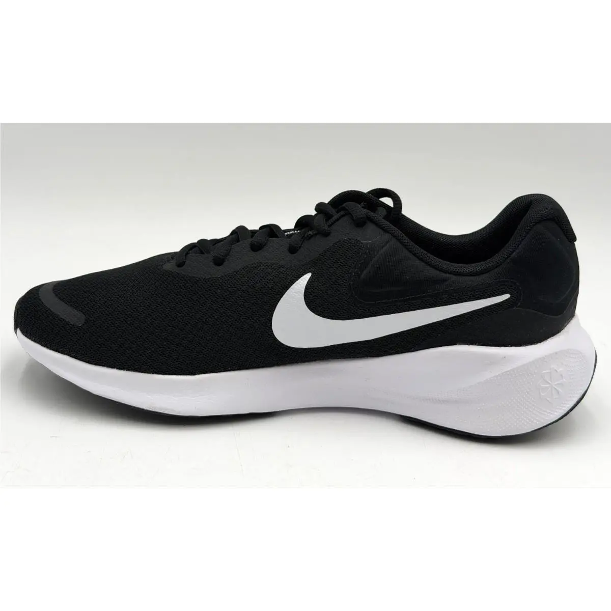 Nike shoes - Nike Revolution 7 - Revolution - black white 3