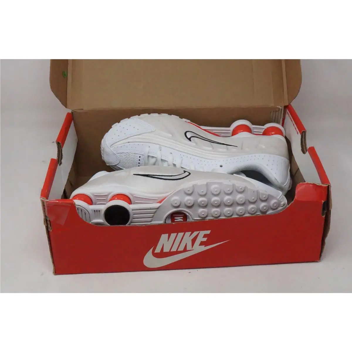 Nike shoes - Nike Shox R4 - Shox - White 1