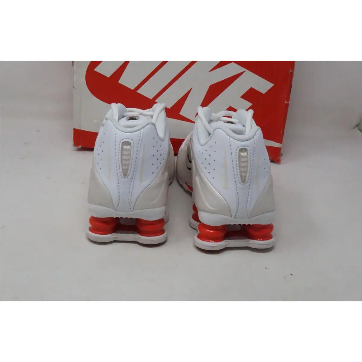 Nike shoes - Nike Shox R4 - Shox - White 4