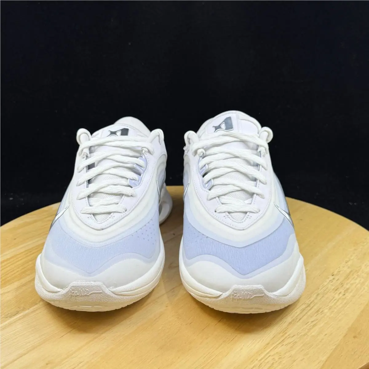 Nike shoes - White 4