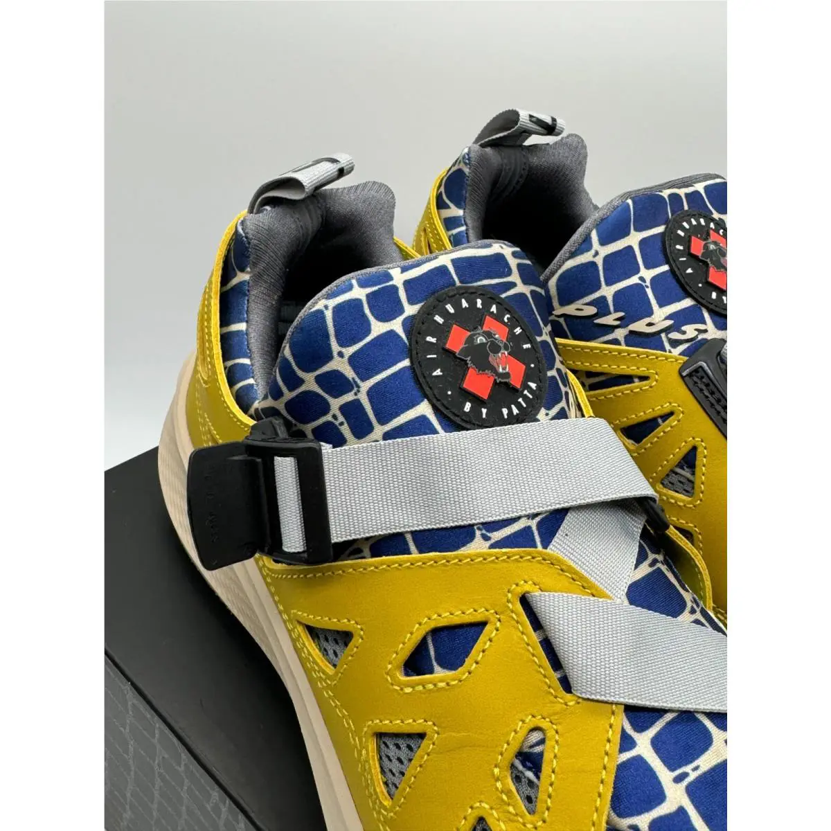 Nike shoes - Nike Air Huarache - Air Huarache - FJ4201-300 - Multicolor (UPC: 196977564833) 0