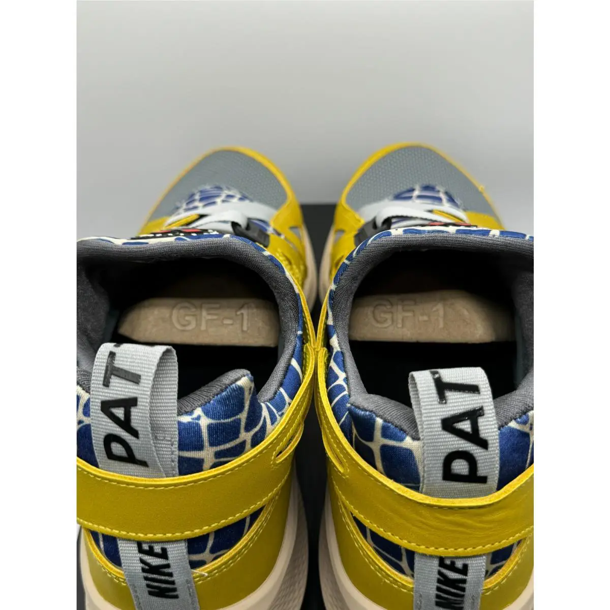 Nike shoes - Nike Air Huarache - Air Huarache - FJ4201-300 - Multicolor (UPC: 196977564833) 4