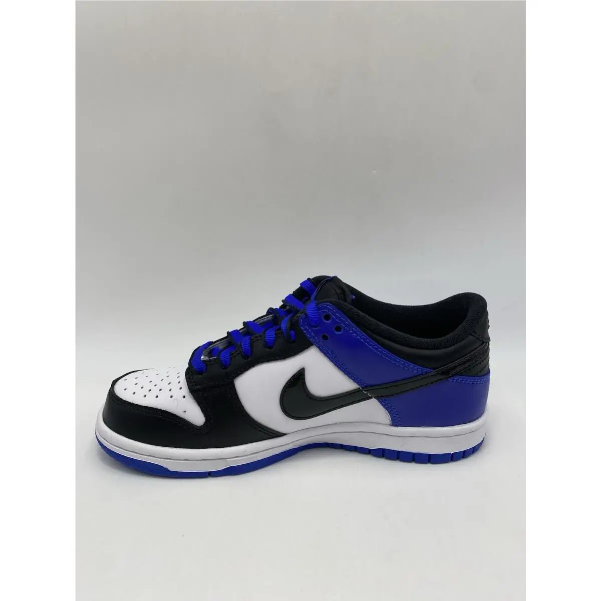 Nike shoes - Nike Dunk Low SE GS - HF0970 100 - Multicolor (UPC: 00197859208203) 1
