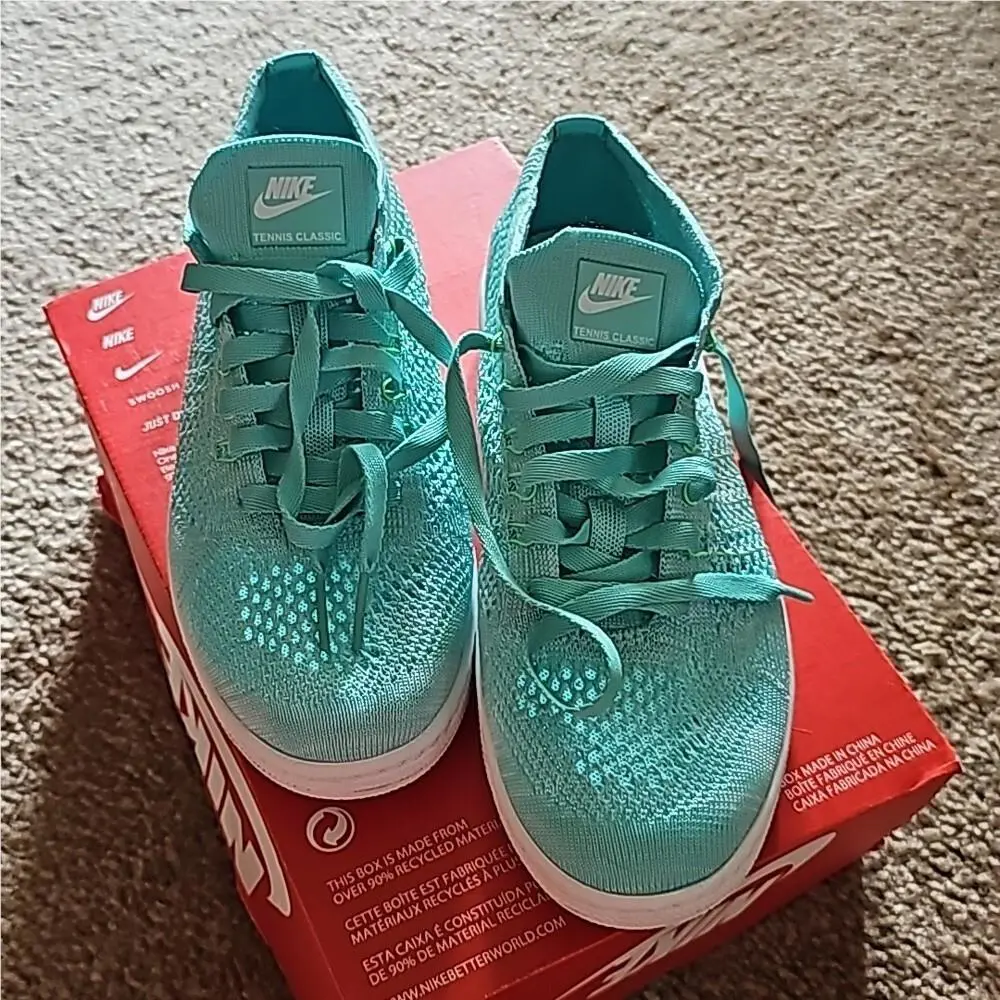 Nike shoes - Nike Tennis Classic Ultra - Tennis Classic Ultra - Tennis - hyper turquoise and white 0