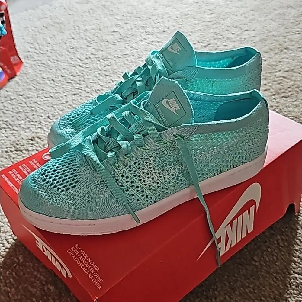 Nike shoes - Nike Tennis Classic Ultra - Tennis Classic Ultra - Tennis - hyper turquoise and white 1