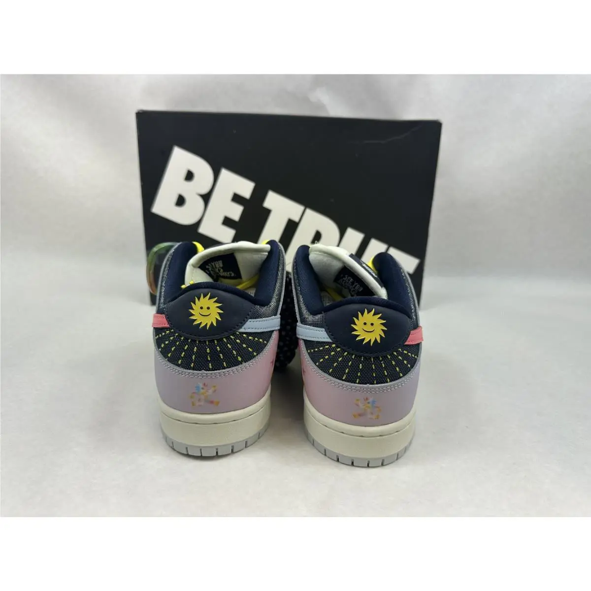 Nike shoes - Low Be True 3