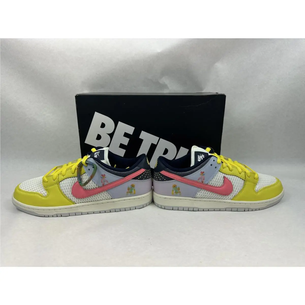 Nike shoes - Low Be True 4