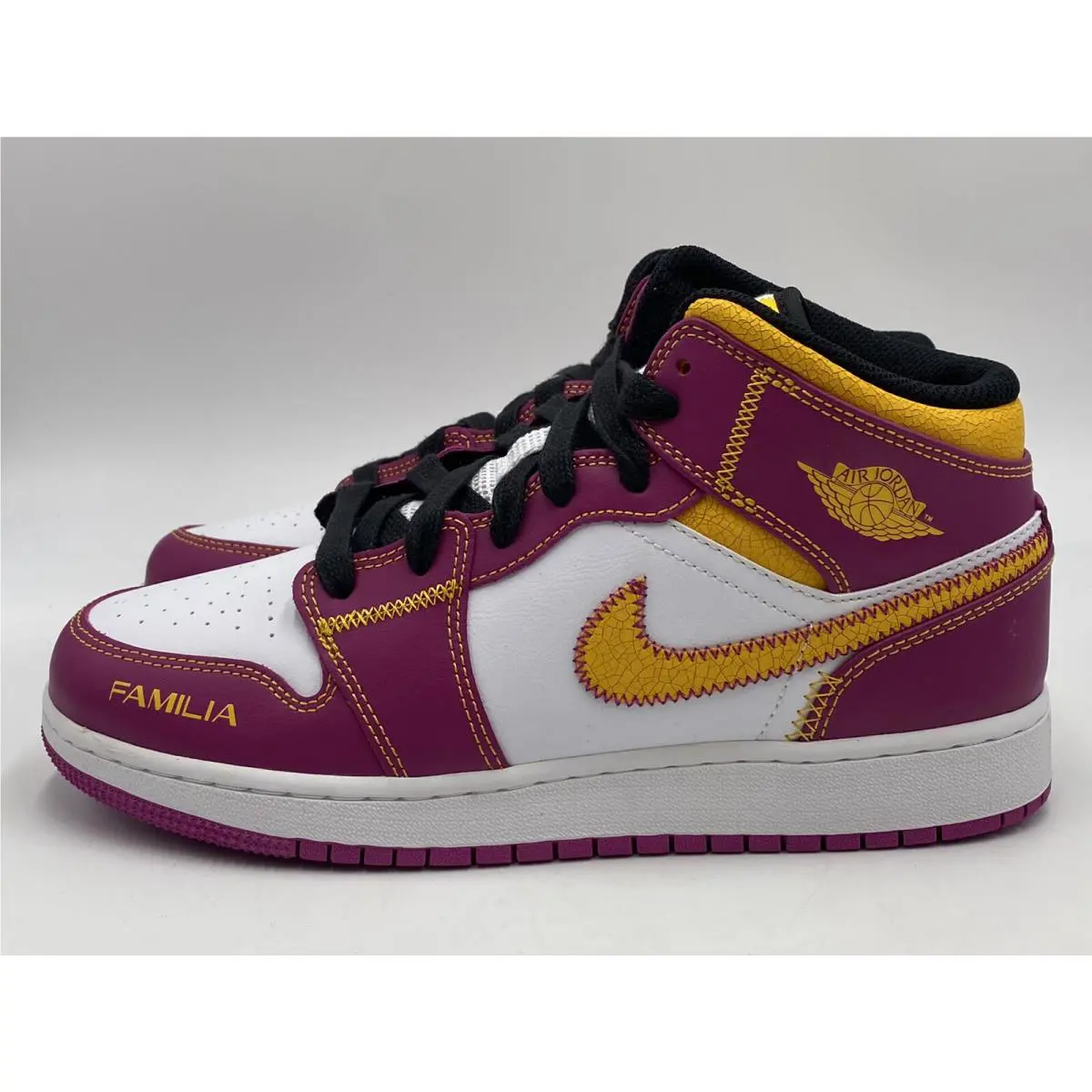 Nike shoes - Jordan Air 1 Mid GS - Multicolor (UPC: 0194498754863) 2