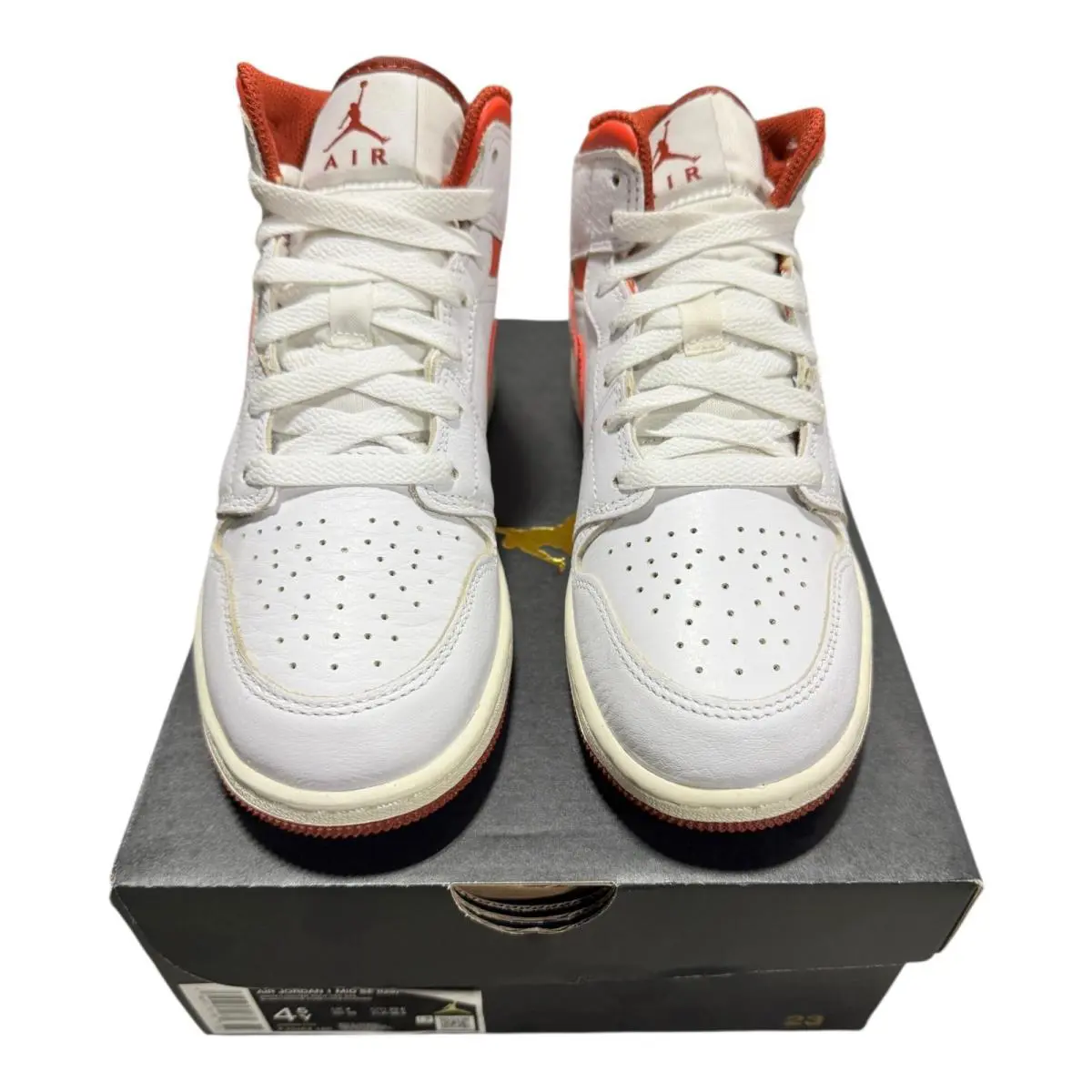 Nike shoes - Air Jordan 1 Mid SE - White 2