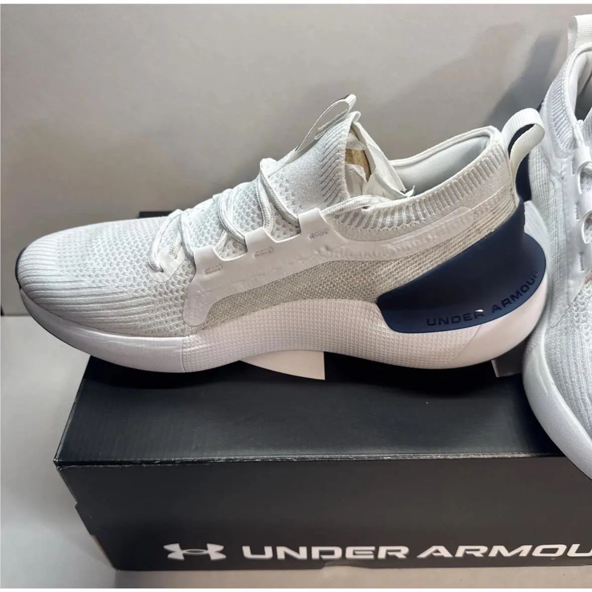 Under Armour shoes - Under Armour HOVR Phantom 3 SE Collegiate - 3026908-100 - White 3