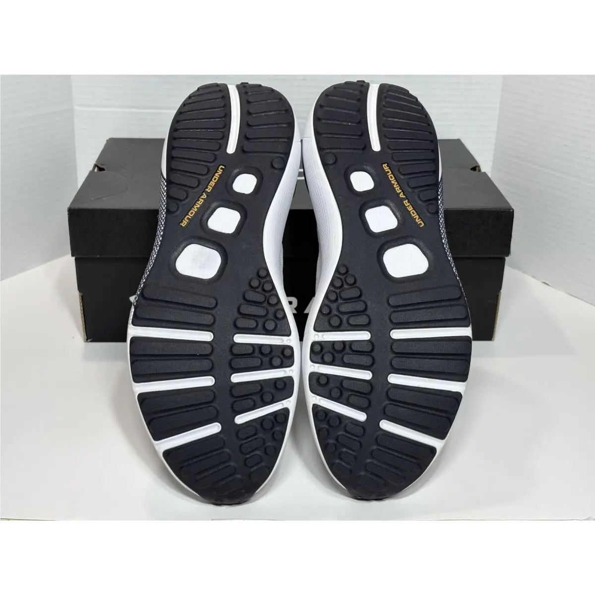 Under Armour shoes - Under Armour HOVR Phantom 3 SE Collegiate - 3026908-100 - White 17