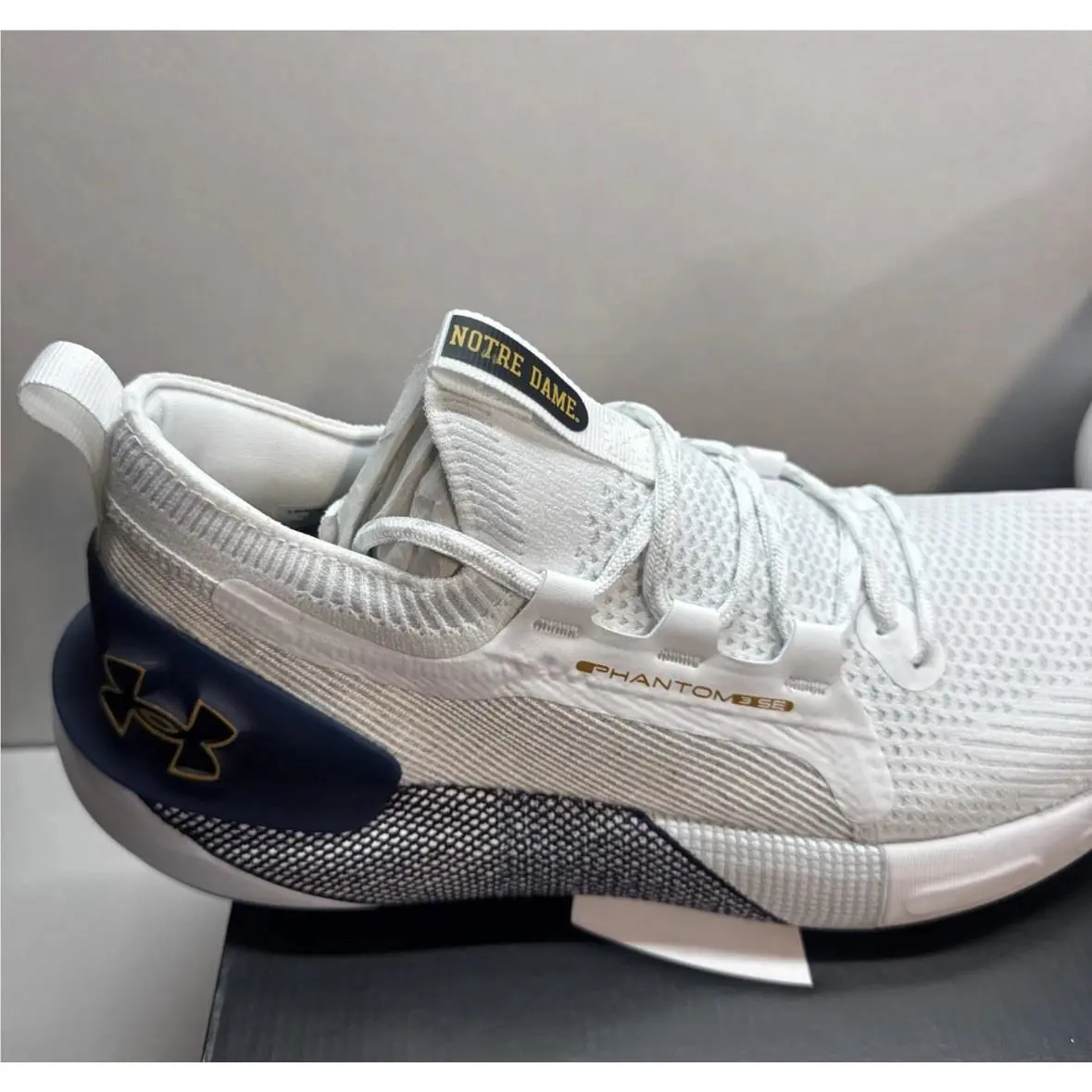 Under Armour shoes - Under Armour HOVR Phantom 3 SE Collegiate - 3026908-100 - White 0