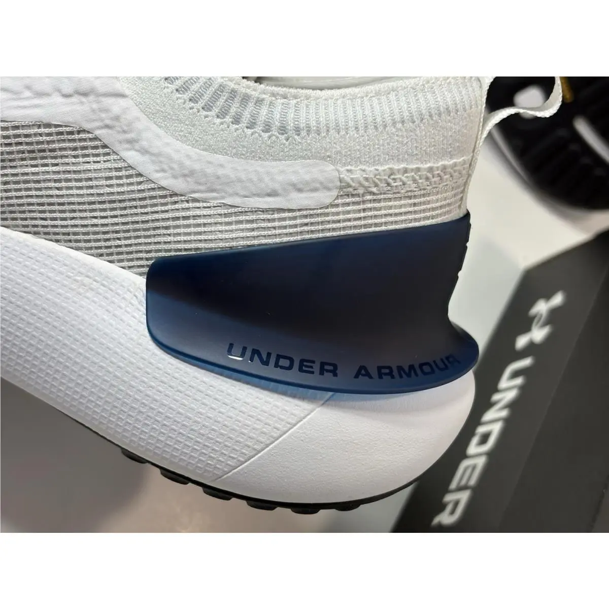 Under Armour shoes - Under Armour HOVR Phantom 3 SE Collegiate - 3026908-100 - White 19