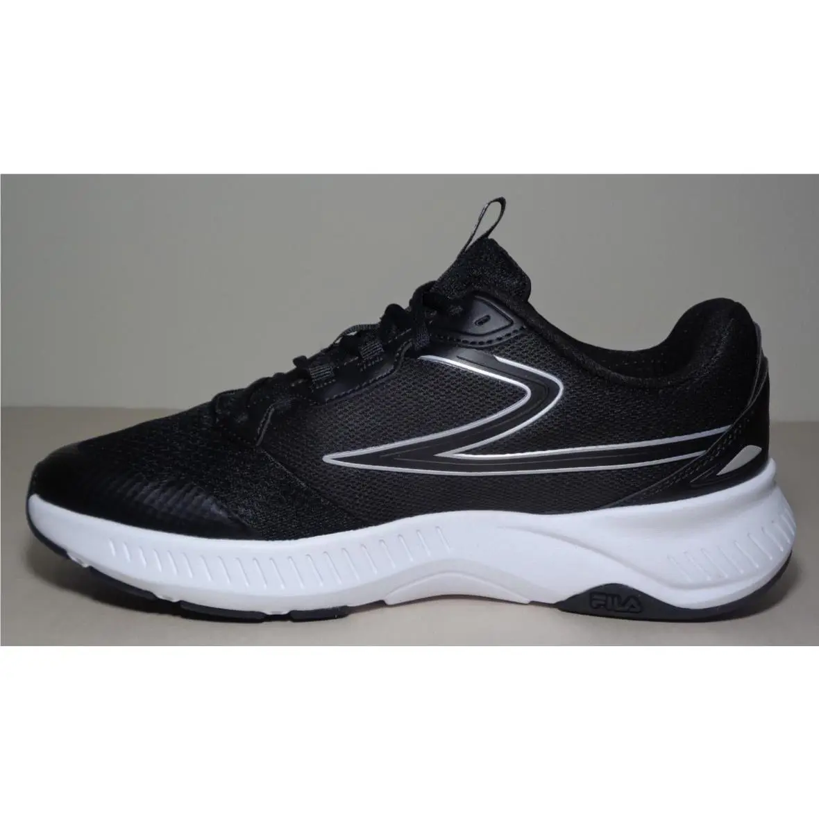 Fila shoes - Action Stride Energized - Action Stride Energized - Black / White / Matte Silvery Metallic (UPC: 196447866887) 11