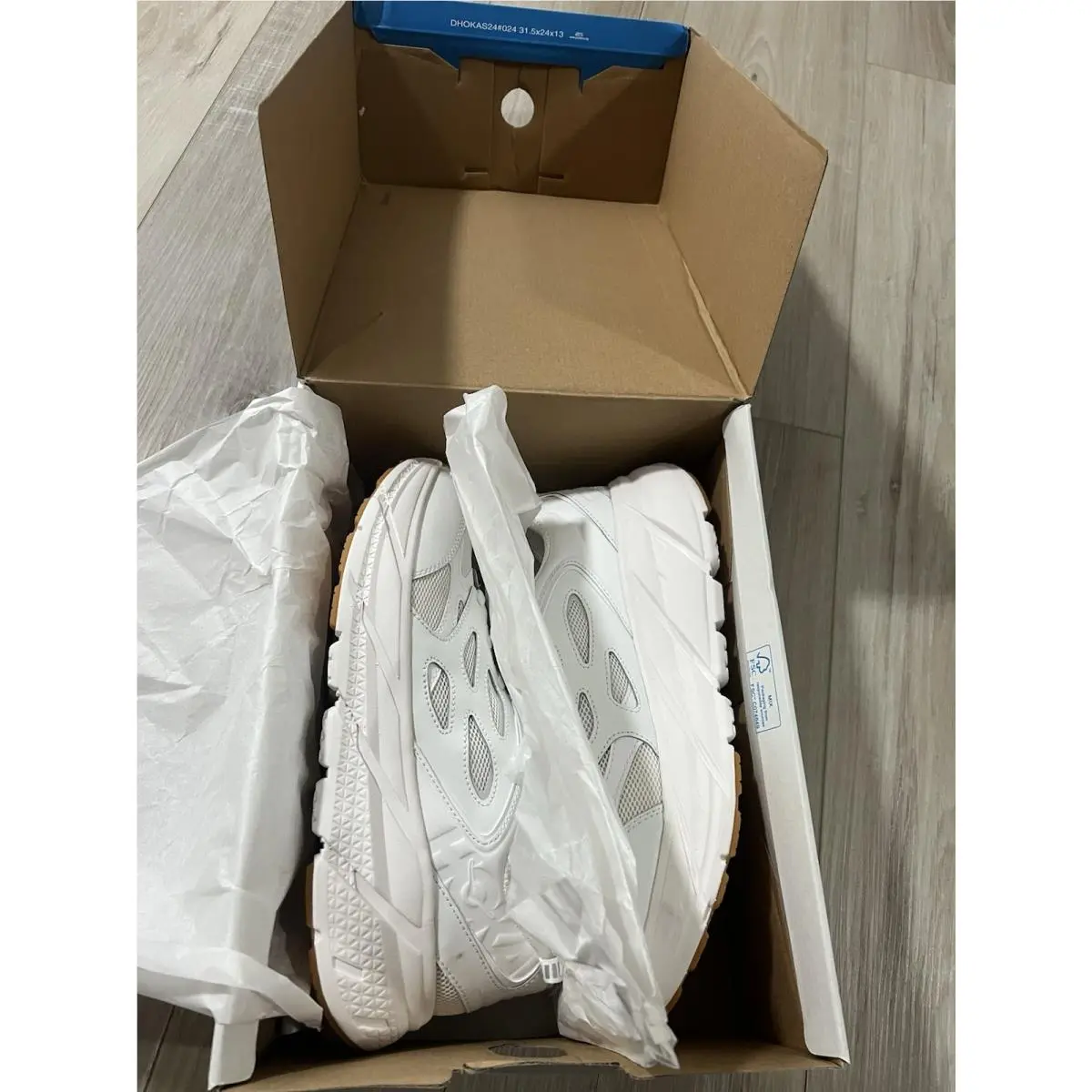 Hoka shoes - Hoka One One Clifton L - 1160050 - White 4