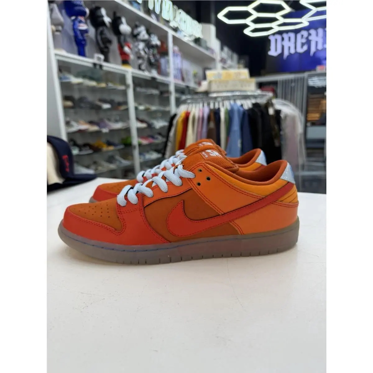Nike SB Dunk Low Gamma Orange Sneaker 304292-868 Men’s 8.5