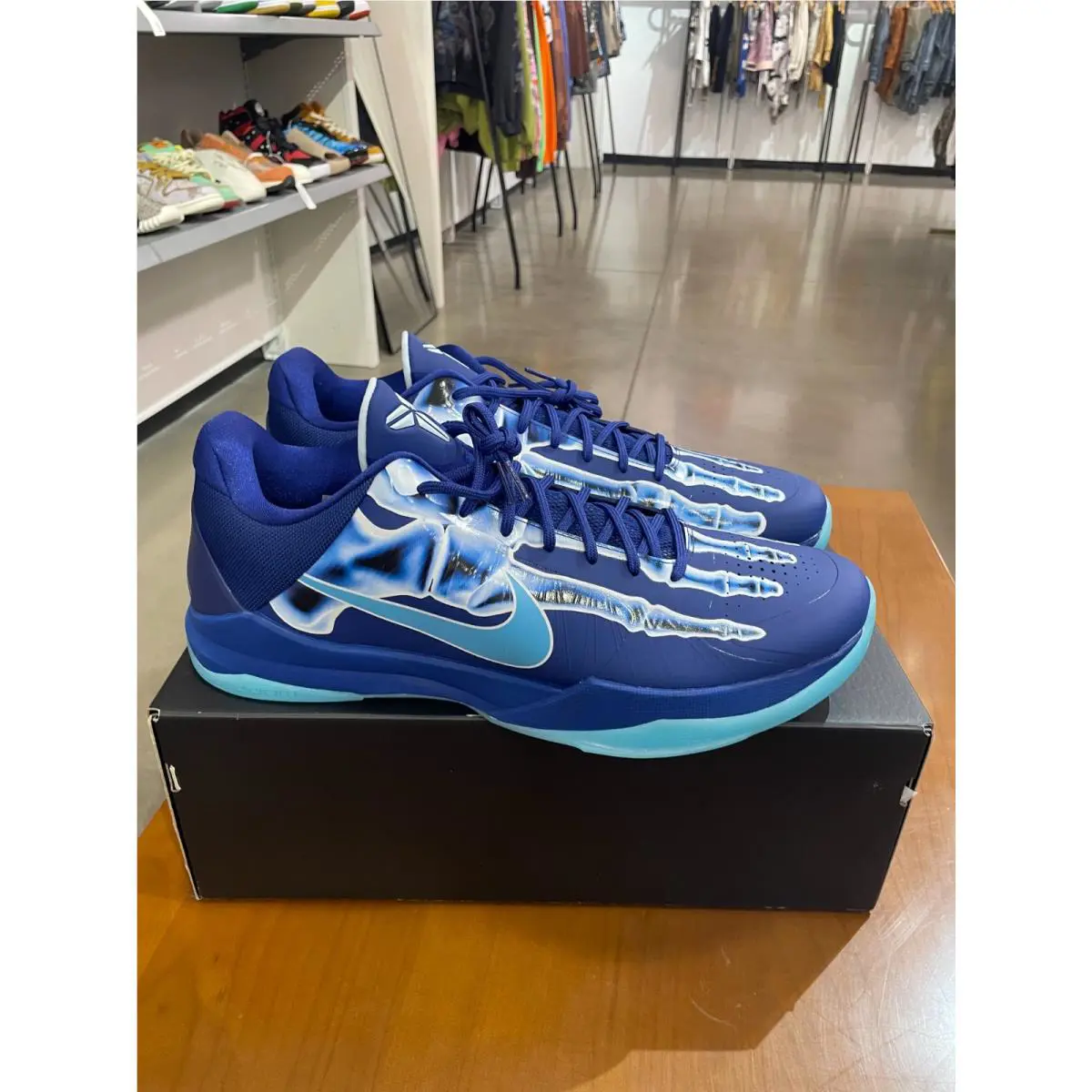 Nike shoes - Blue 2