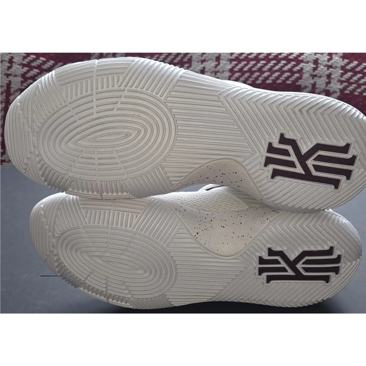 Nike shoes - White 8