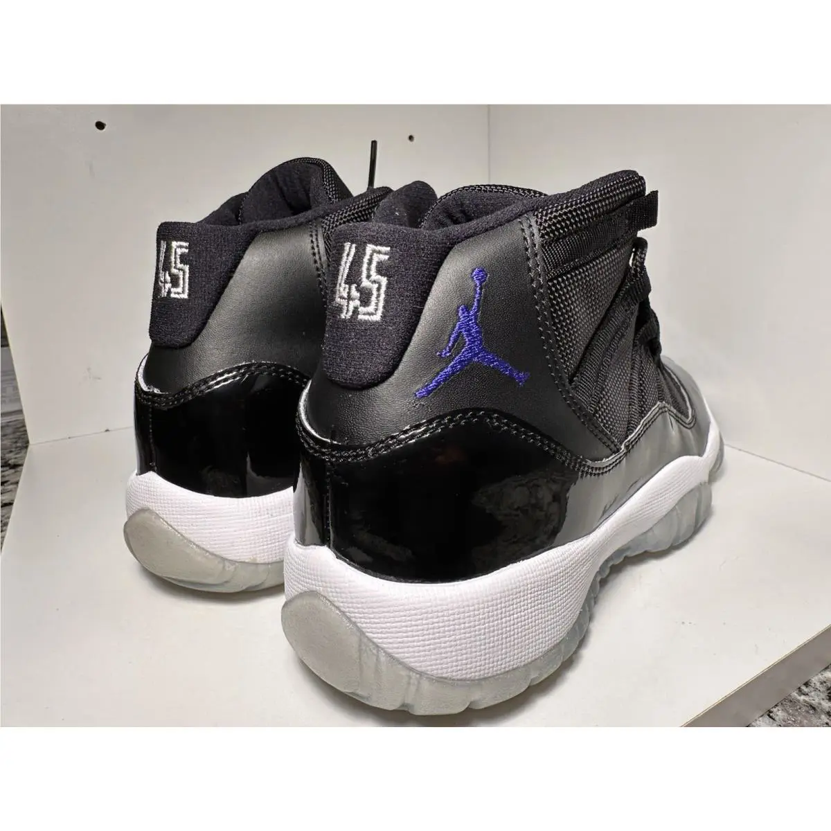 Nike shoes - Air Jordan 11 - Air - 378038003 - Black 1