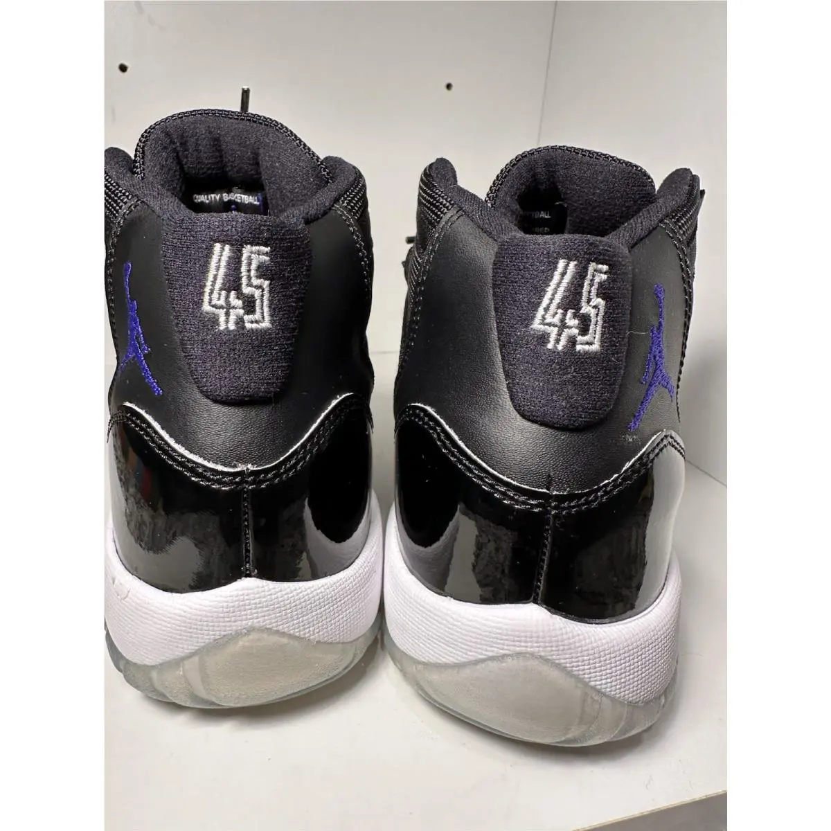 Nike shoes - Air Jordan 11 - Air - 378038003 - Black 2