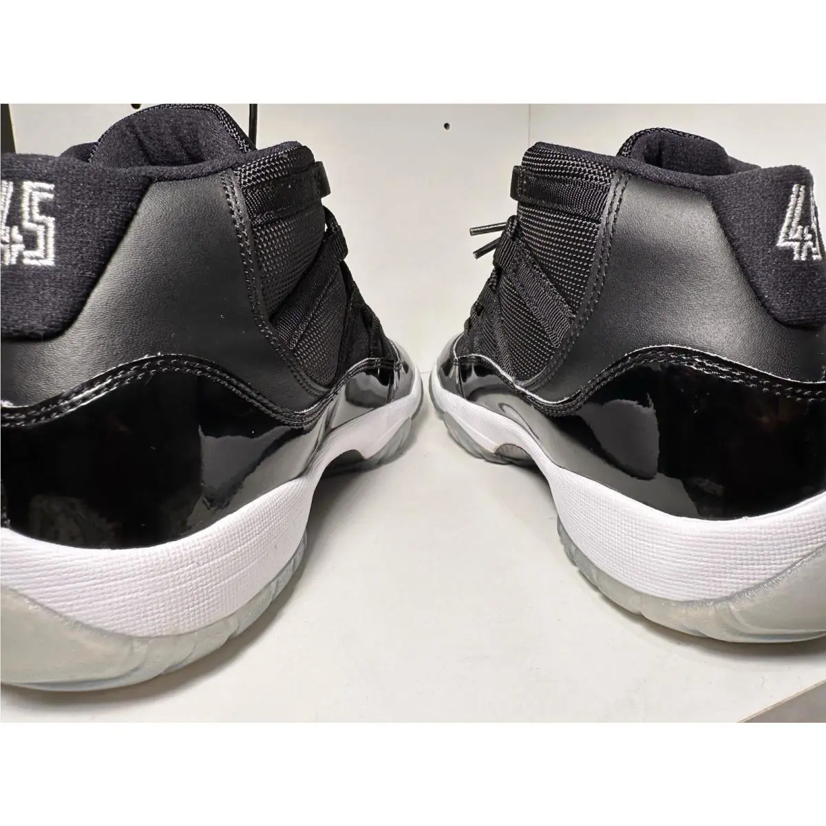 Nike shoes - Air Jordan 11 - Air - 378038003 - Black 3