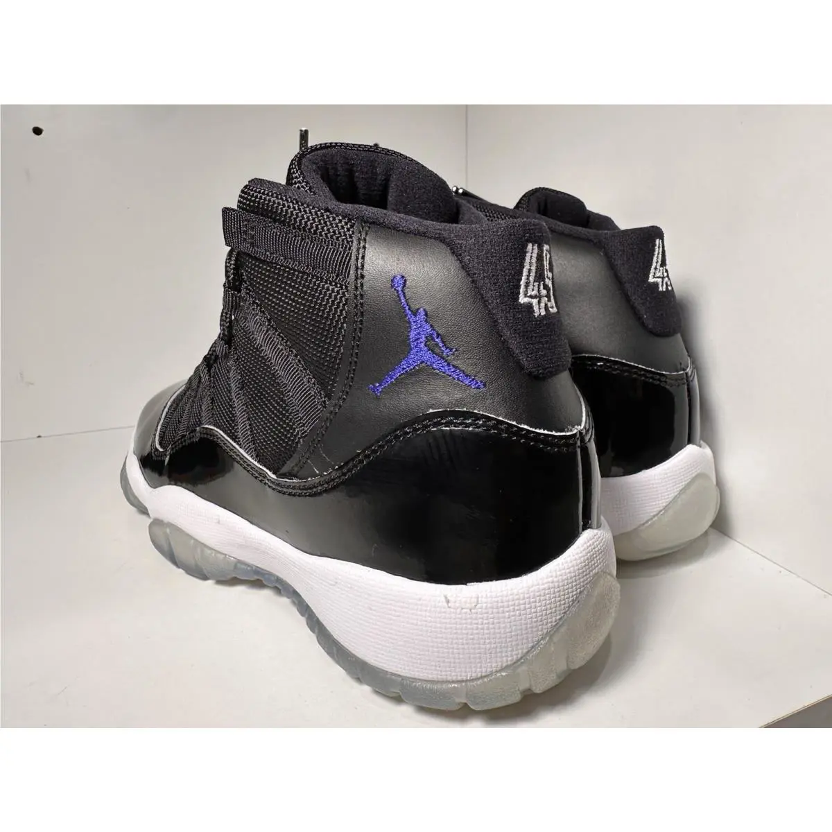 Nike shoes - Air Jordan 11 - Air - 378038003 - Black 4