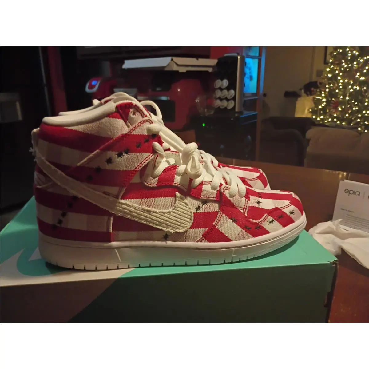 Nike shoes - Nike Dunk SB - Dunk - 305050-610 - White 3