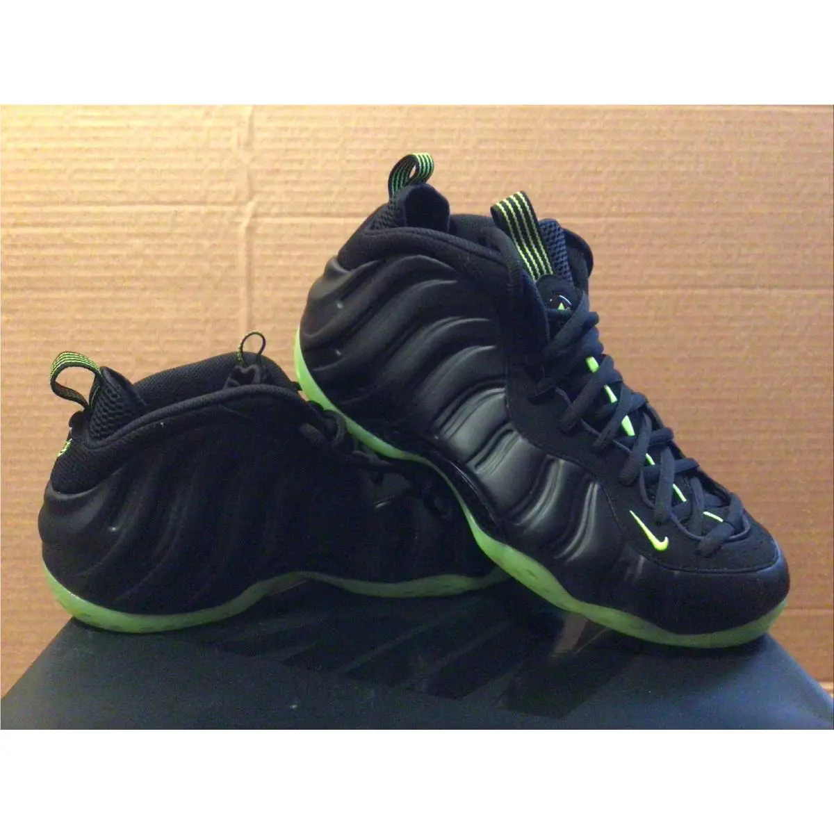 Nike shoes - Nike Posite - Posite - Black 1