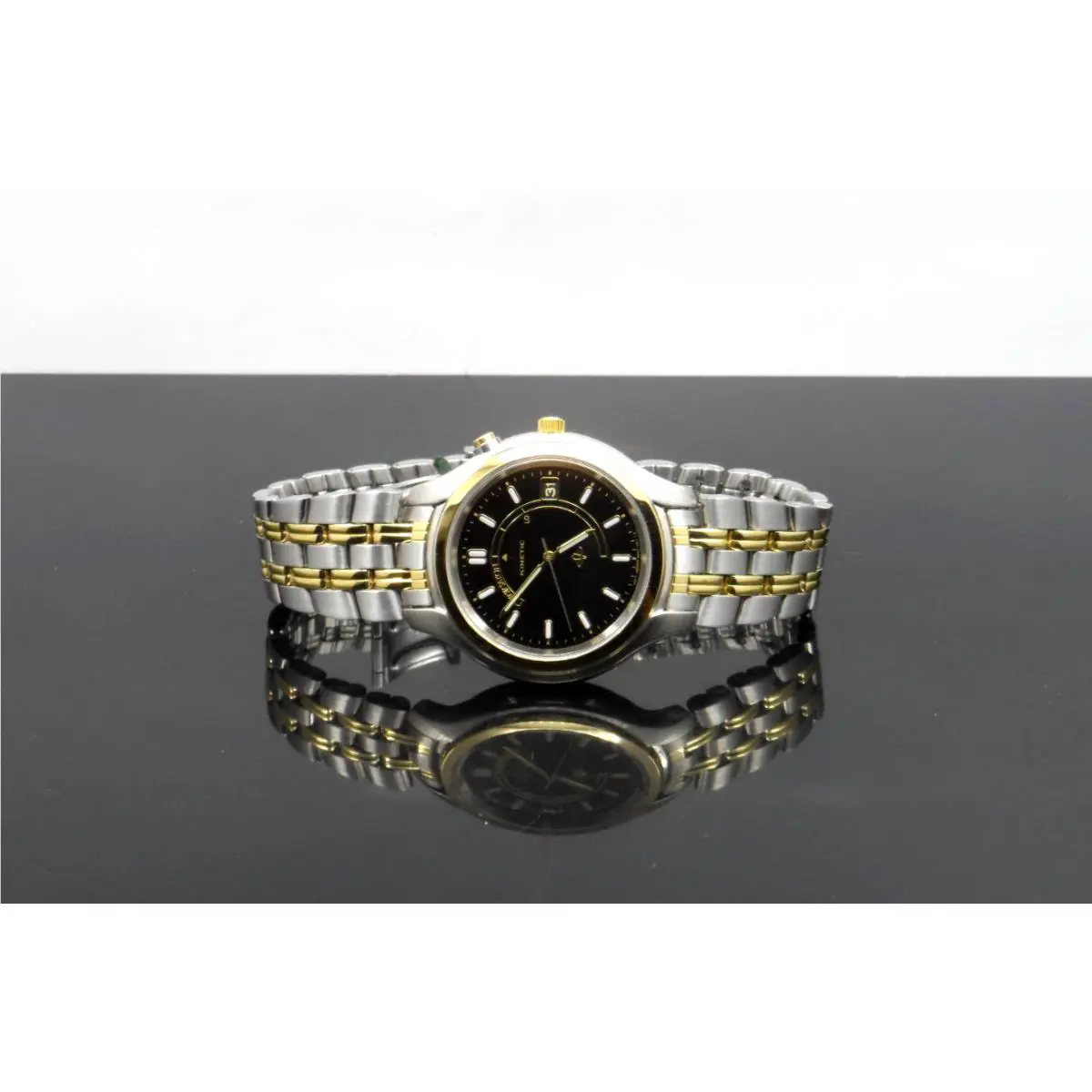 Seiko SKH044 Kinetic Retro Date Stainless Steel Gold Silver Tone Men`s Watch