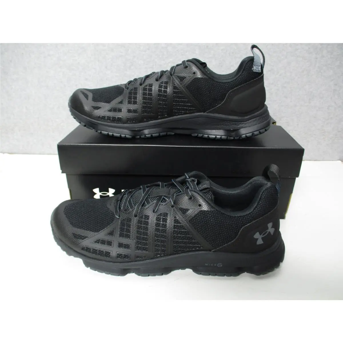 Under Armour shoes - Micro G Strikefast - Micro Strikefast - Black 0