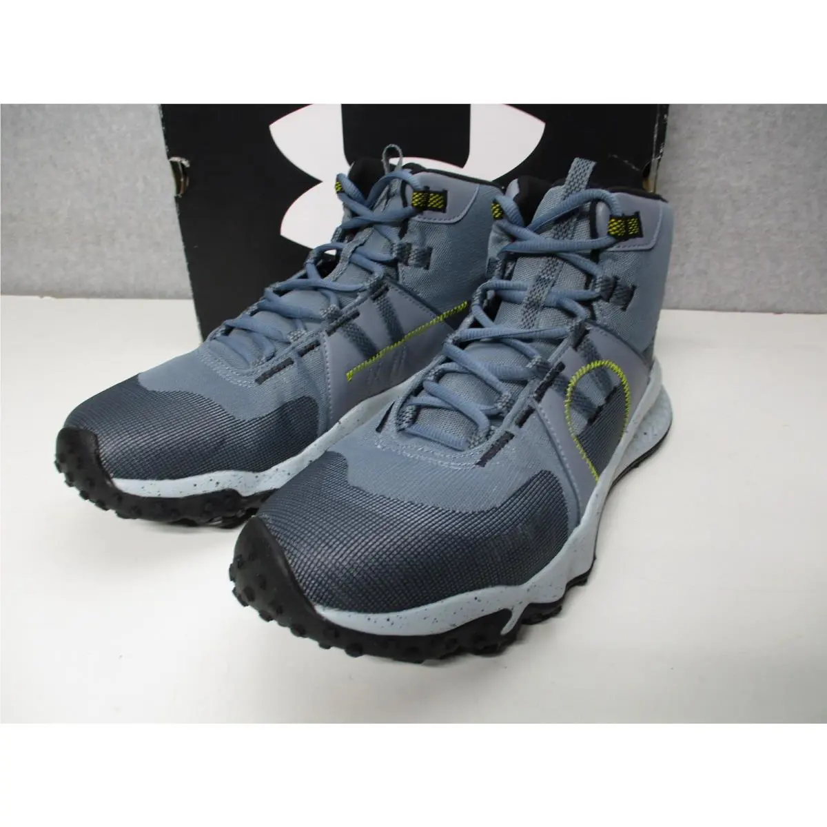 Under Armour shoes - Under Armour Charged Maven Trek - 3026370-100 - Gray 1