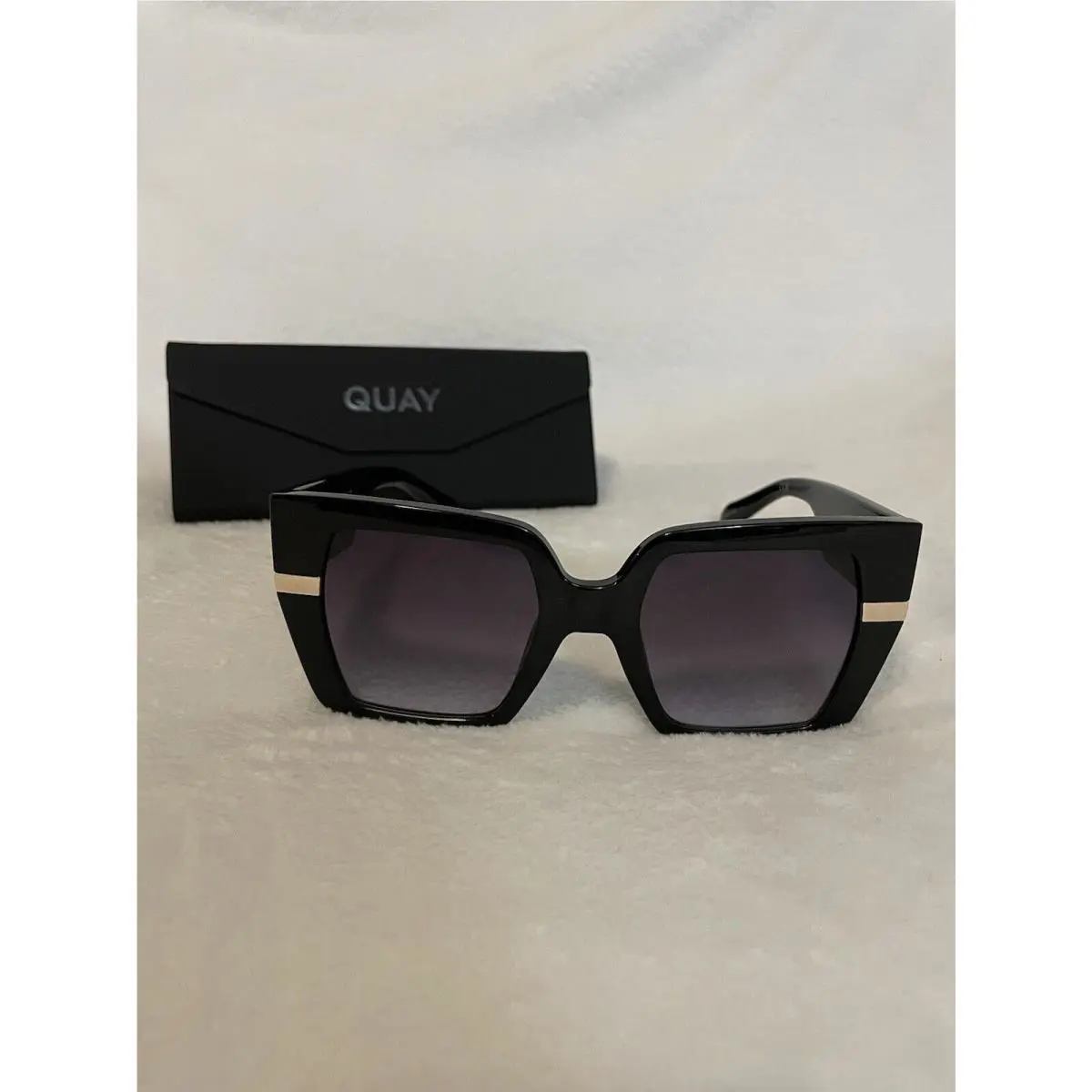 Quay Notorious Women’s Sunglasses