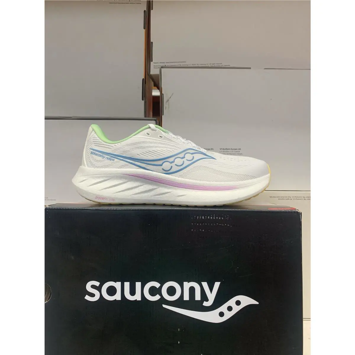 Saucony shoes - Saucony Ride 18 - Ride - S11000-141 - White 3