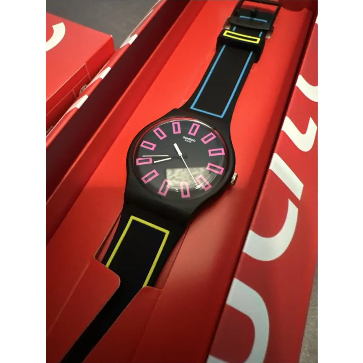 Limited Swiss Swatch Around The Strap SUOB146 Gent 41mm Silicone Box Colorfu