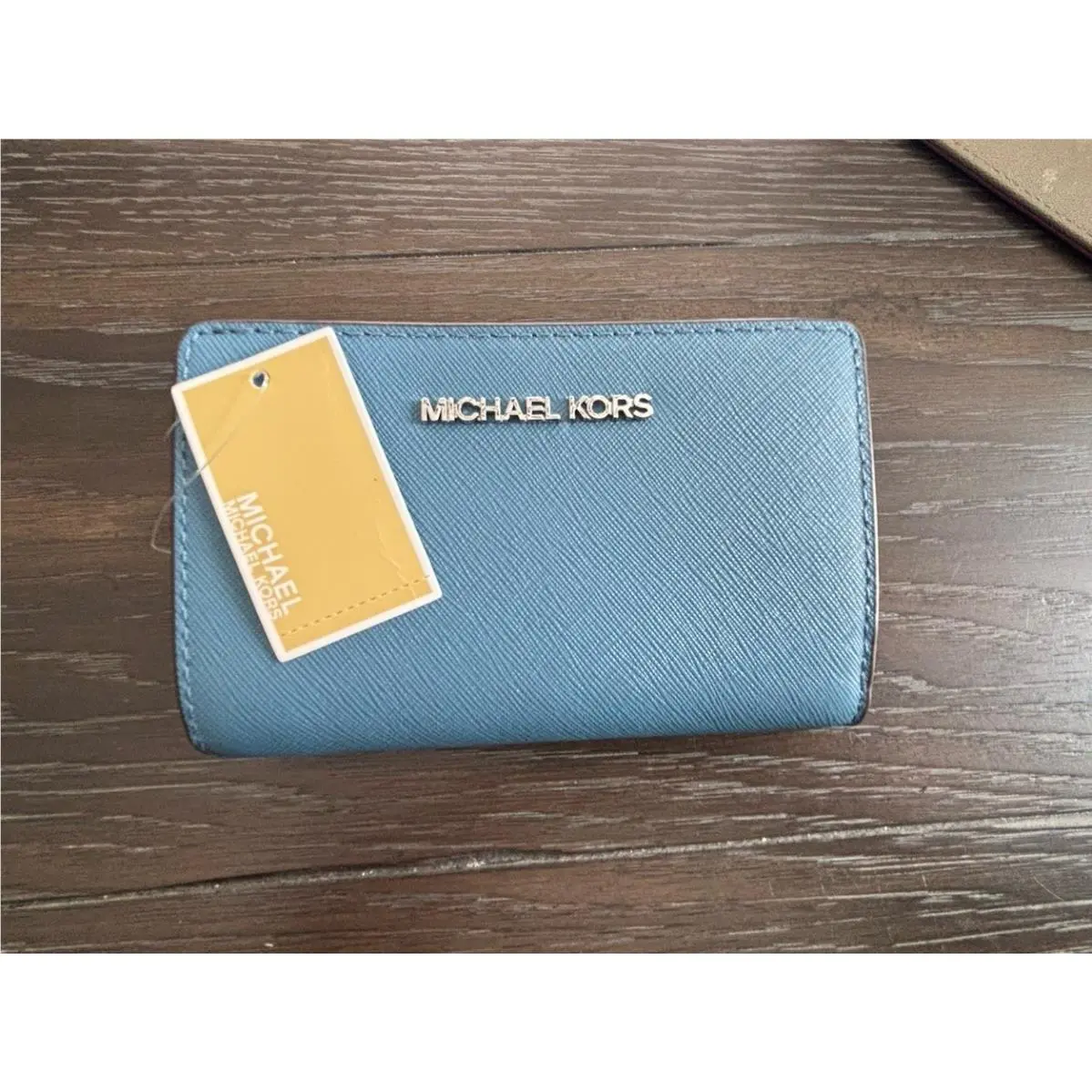 Michael Kors Jet Set Travel Medium Leather Bifold Zip Coin Wallet Blue