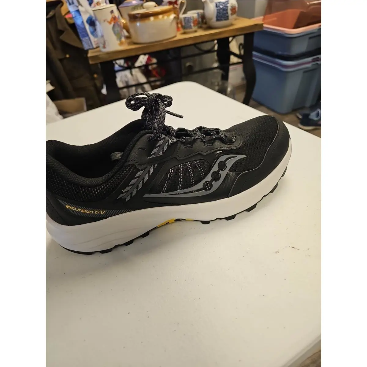 Saucony shoes - Saucony Excursion - Excursion - S20958-100 - Black 3