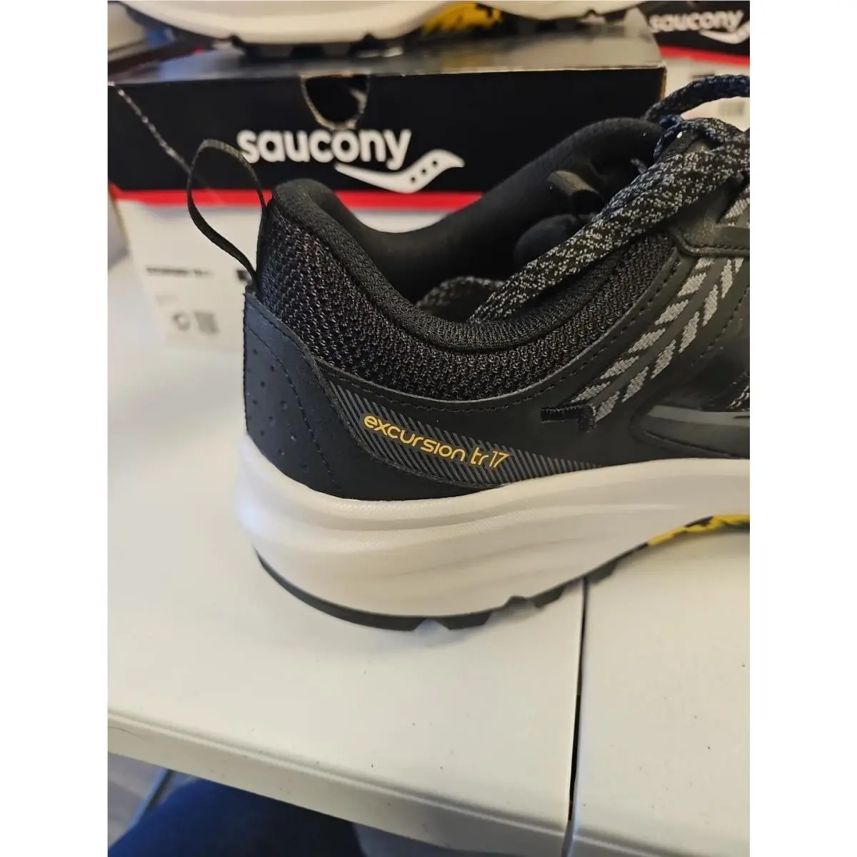 Saucony shoes - Saucony Excursion - Excursion - S20958-100 - Black 2