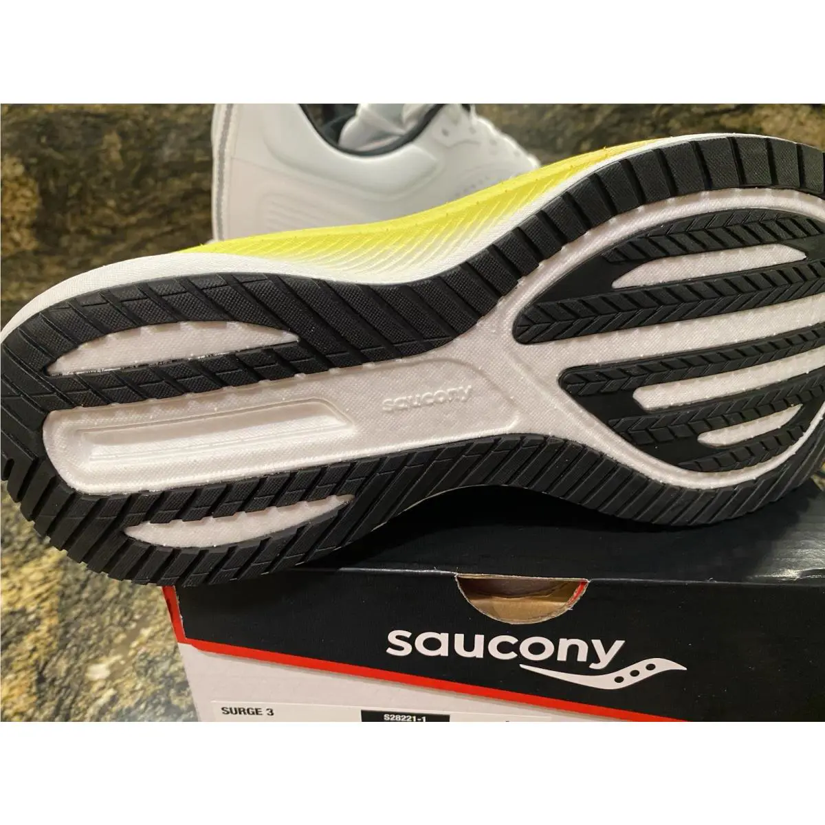 Saucony shoes - White/Yellow 2