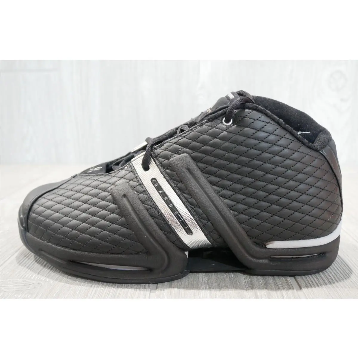 Adidas Garnett Black Basketball Shoe Sneaker 2004 Mens 6.5 Women 8 Oss