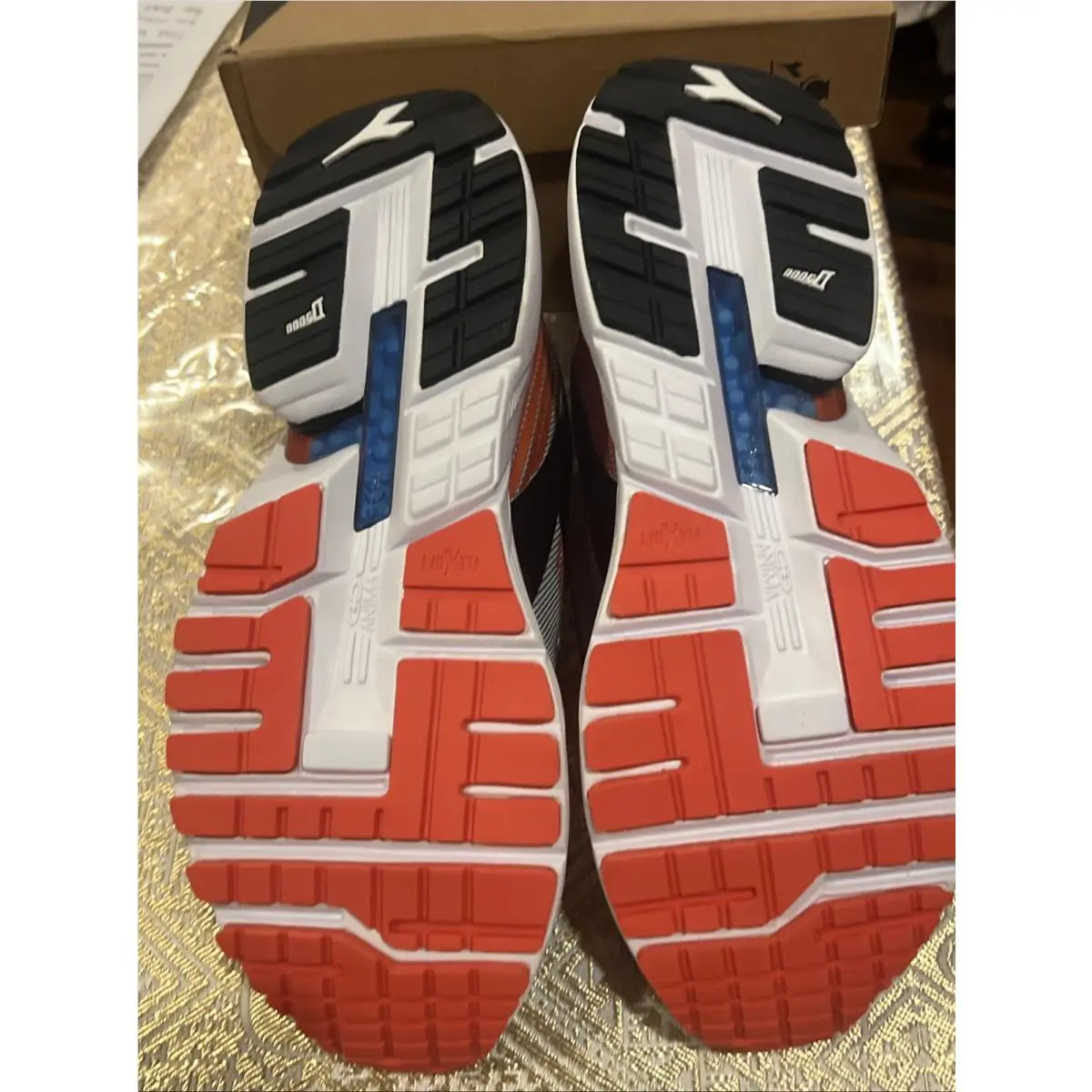 Diadora shoes - Diadora Mythos Blushield Vigore - Mythos Blushield Vigore - 101178046 01 D0009 - Silver / Black / Mandarin (UPC: 0193867808060) 19