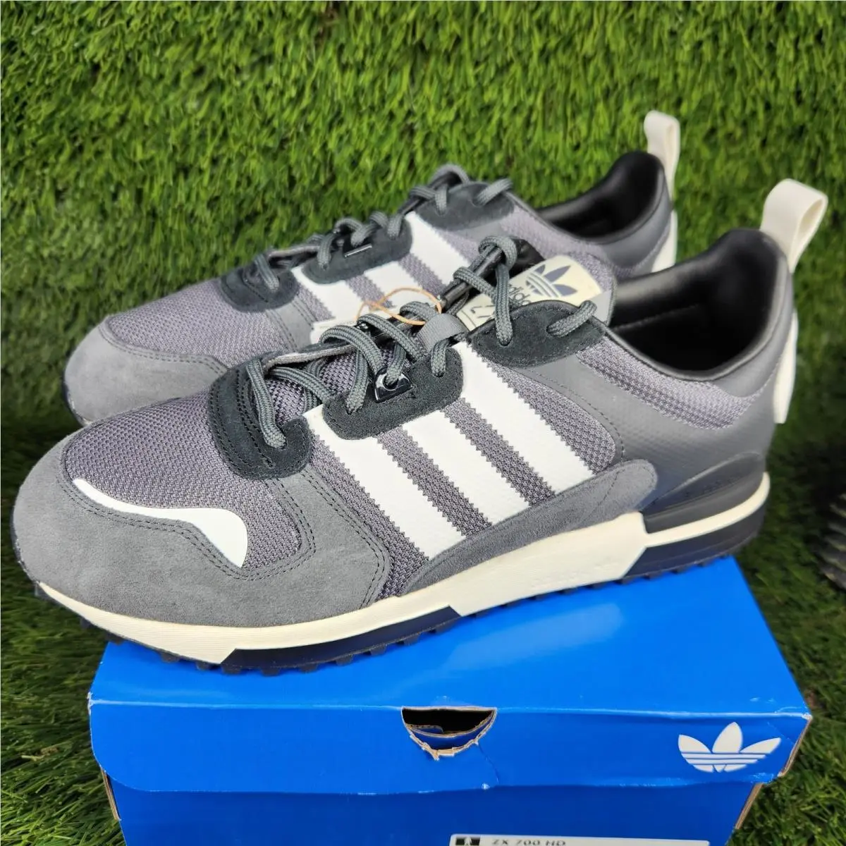 Adidas ZX 700 HD Mens Grey Black White Sneaker HO1851 Shoe H01851
