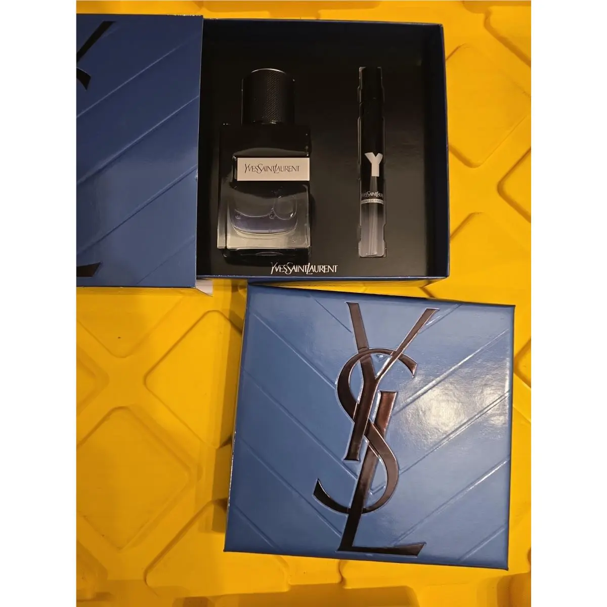 Y by Yves Saint Laurent Men`s Gift Set 2 Pc: 2.0+0.33 Oz Eau de Parfum Spray