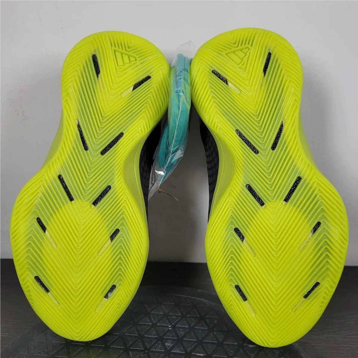 Adidas shoes - Adidas Anthony Edwards 1 J Low - JS1773 - Green 4
